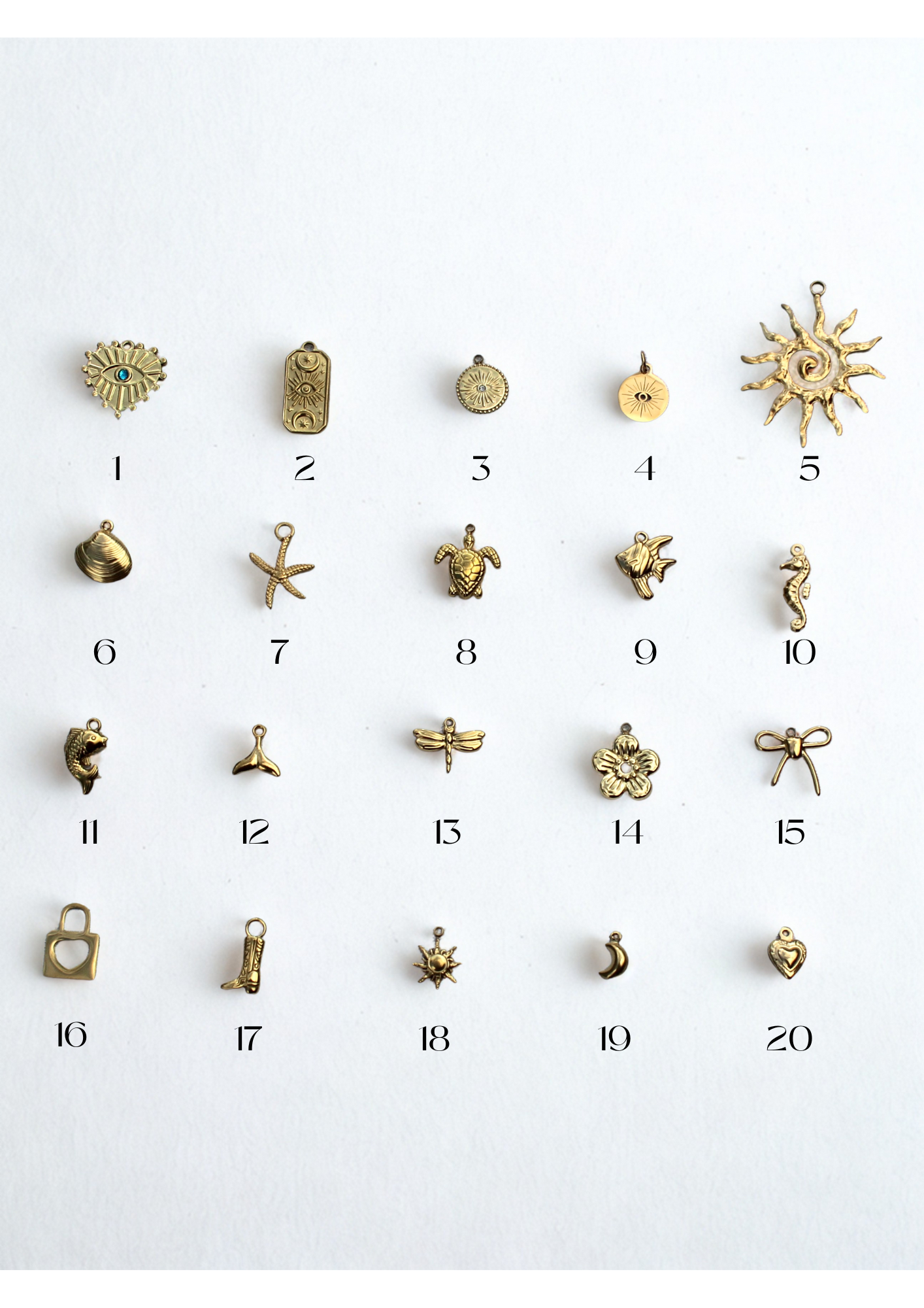 Collier personnalisé à breloques doré